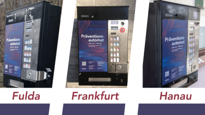 Zu sehen ist eine Montage von drei Fotografien von sogenannten Pr&auml;ventionsautomaten. (Umger&uuml;stete Zigarettenautomaten, &uuml;ber die Safer-Sex- und Safer-Use-Utensilien bezogen werden k&ouml;nnen). Darunter die Ortsnamen: Fulda, Frankfurt, Hanau.